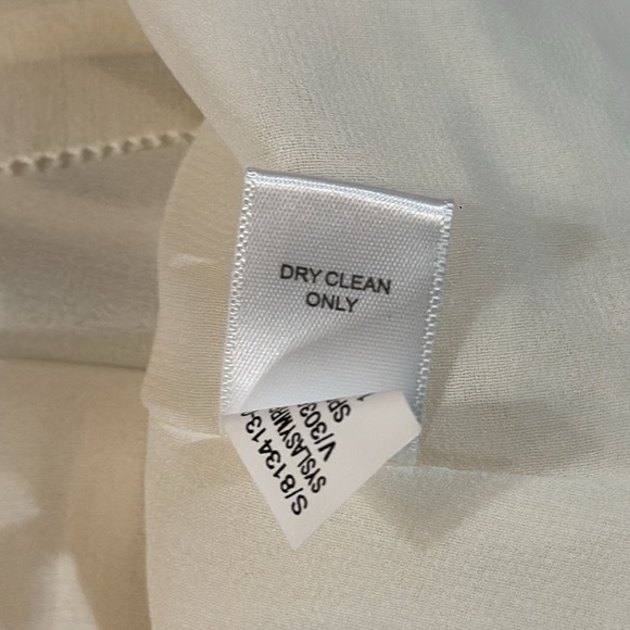 NWT Silk Ivory Ruffle Top Size Small - Picture 12 of 13